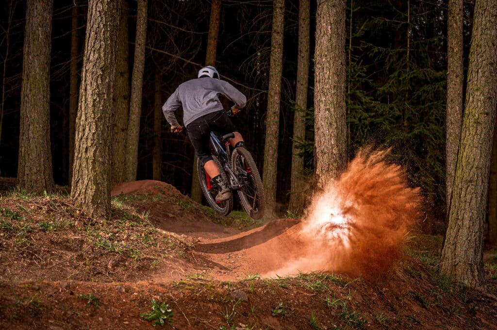 Mountainbiken op de Lage Vuursche actiefoto
